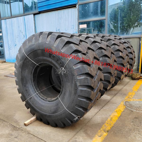 SDLG Genuines original L968F Tyre 26.5-25 E-3 4110001896